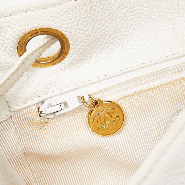 シャネル トリプル ココマーク リュック バックパック ホワイト キャビアスキン レディース CHANEL 【中古】