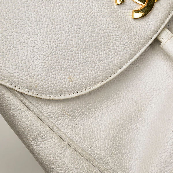 シャネル トリプル ココマーク リュック バックパック ホワイト キャビアスキン レディース CHANEL 【中古】