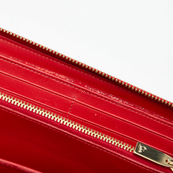 クリスチャンルブタン レオパード ラウンドファスナー 長財布 レッド レザー エナメル レディース Christian Louboutin 【中古】