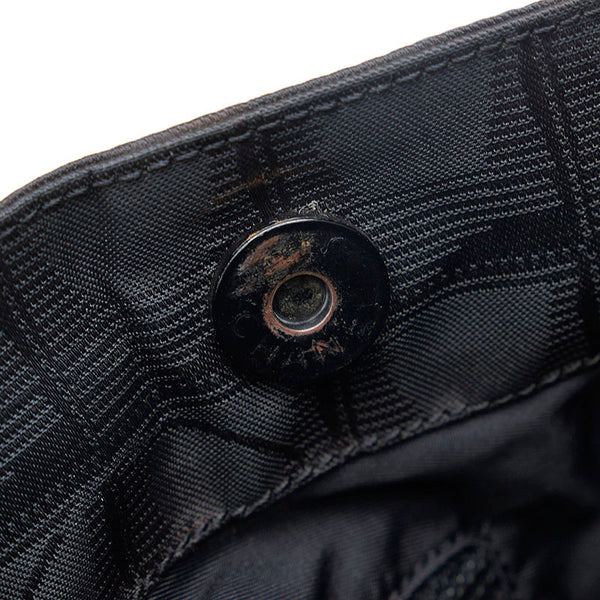 シャネル ニュートラベルライン トートバッグ ブラック ナイロン レザー レディース CHANEL 【中古】