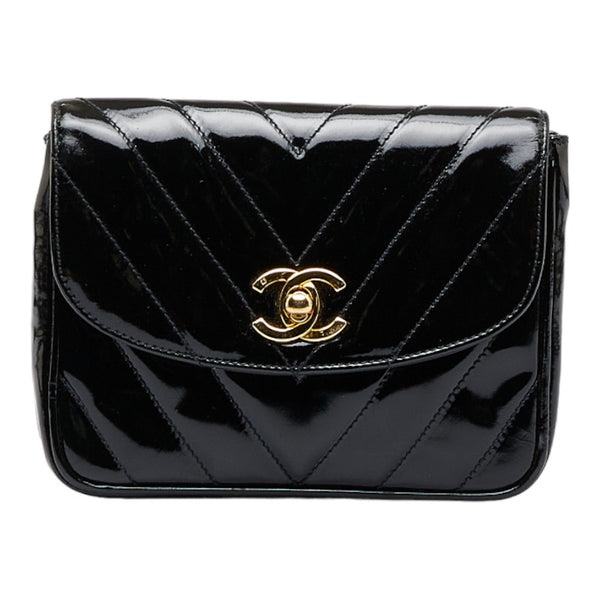 シャネル Vステッチ ウエストバッグ ウエストポーチ ポーチ ブラック エナメル レディース CHANEL 【中古】
