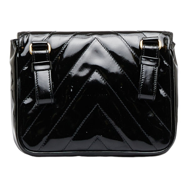 シャネル Vステッチ ウエストバッグ ウエストポーチ ポーチ ブラック エナメル レディース CHANEL 【中古】