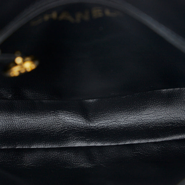 シャネル Vステッチ ウエストバッグ ウエストポーチ ポーチ ブラック エナメル レディース CHANEL 【中古】