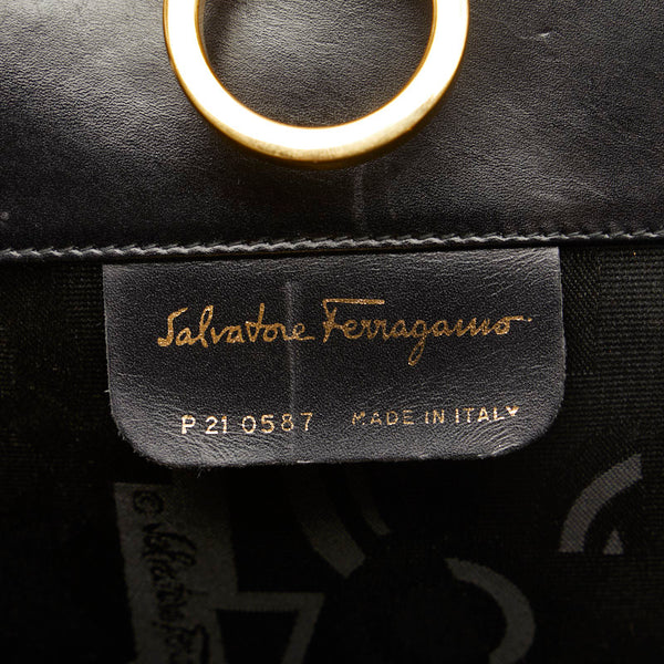 サルヴァトーレフェラガモ ガンチーニ チェーン ショルダーバッグ P210587 ブラック ゴールド レザー レディース Salvatore Ferragamo 【中古】