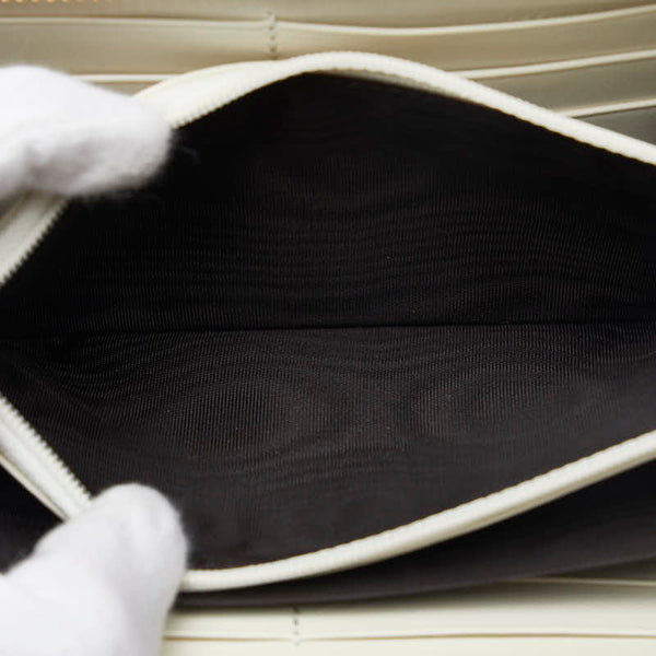 グッチ シルヴィ エンブロイダリー ラウンドファスナー 長財布 476083 ホワイト マルチカラー レザー レディース GUCCI 【中古】