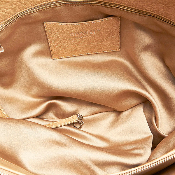 シャネル オンザロード ワイルドステッチ ココマーク トートバッグ ショルダーバッグ  ベージュ レザー レディース CHANEL 【中古】