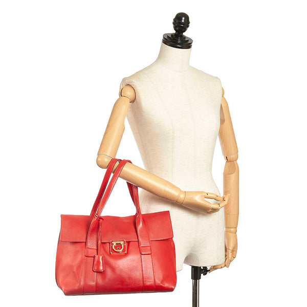 サルヴァトーレフェラガモ ガンチーニ ハンドバッグ トートバッグ GG-21D813 レッド レザー レディース Salvatore Ferragamo 【中古】