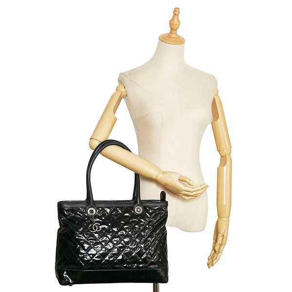 シャネル ココマーク マトラッセ トートバッグ ショルダーバッグ ブラック エナメル レザー レディース CHANEL 【中古】