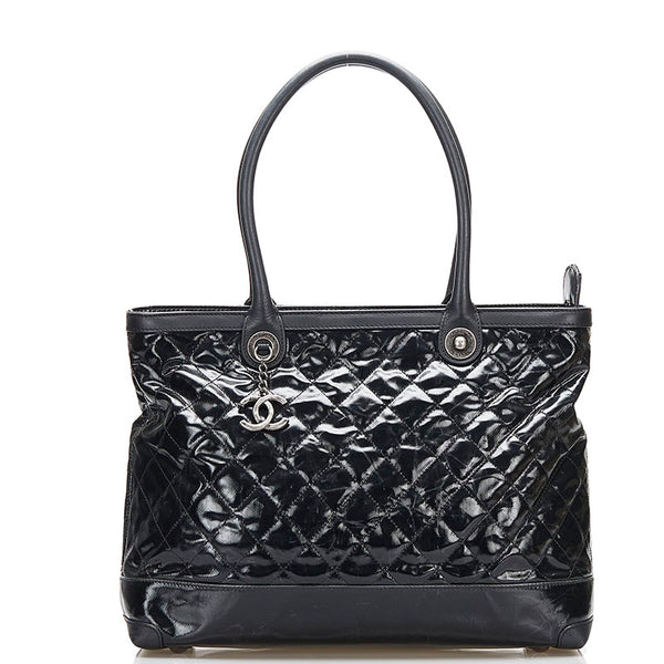 シャネル ココマーク マトラッセ トートバッグ ショルダーバッグ ブラック エナメル レザー レディース CHANEL 【中古】