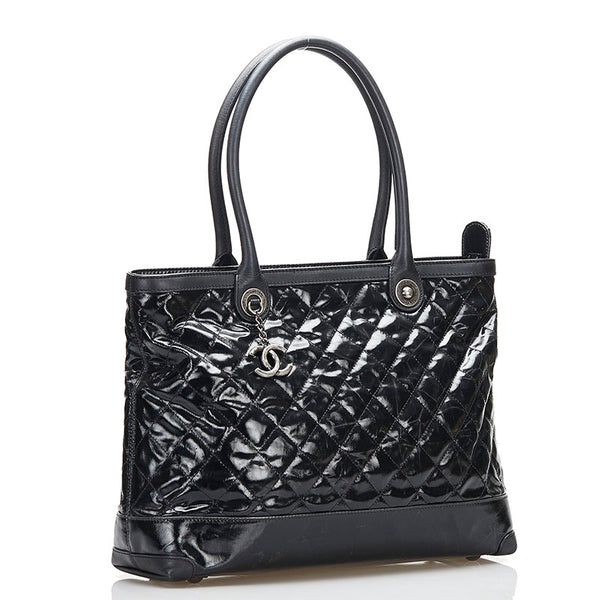 シャネル ココマーク マトラッセ トートバッグ ショルダーバッグ ブラック エナメル レザー レディース CHANEL 【中古】