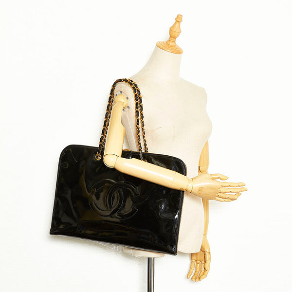 シャネル チェーン トートバッグ ショルダーバッグ ブラック エナメル レディース CHANEL 【中古】