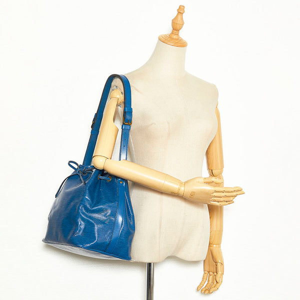 ルイ ヴィトン エピ プチノエ ショルダーバッグ M44105 トレドブルー レザー レディース LOUIS VUITTON 【中古】