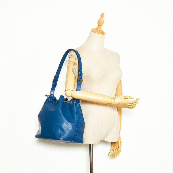 ルイ ヴィトン エピ プチノエ ショルダーバッグ M44105 トレドブルー レザー レディース LOUIS VUITTON 【中古】