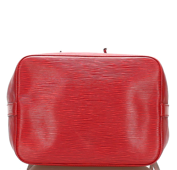 ルイ ヴィトン エピ プチ ノエ  M44107 レッド レザー ショルダーバッグ レディース LOUIS VUITTON 中古