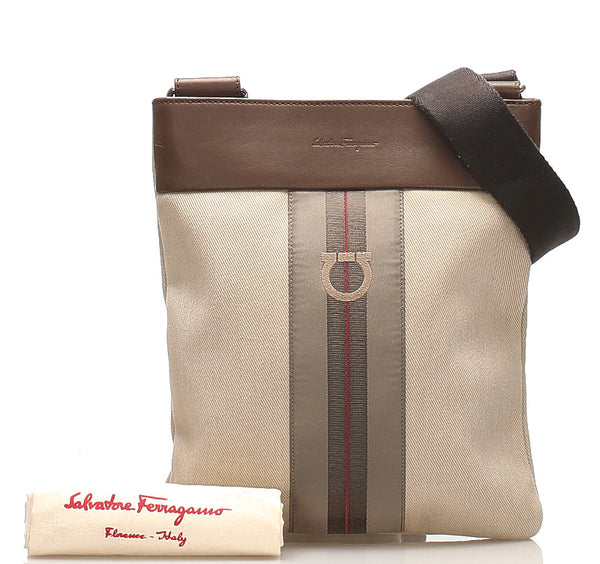 サルヴァトーレフェラガモ ガンチーニ FJ-249821 ブラウン ベージュ キャンバス レザー 斜め掛け ショルダーバッグ メンズ Salvatore Ferragamo 中古