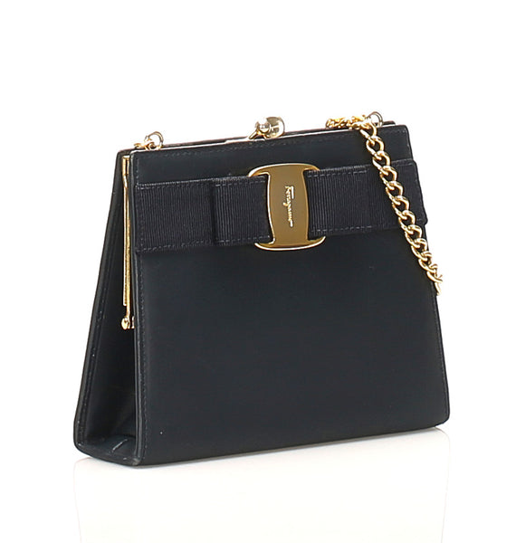 サルヴァトーレフェラガモ ヴァラリボン 223054 ネイビー レザー ショルダーバッグ レディース Salvatore Ferragamo 中古