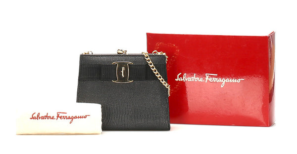 サルヴァトーレフェラガモ ヴァラリボン 223054 ブラック 黒 レザー ショルダーバッグ レディース Salvatore Ferragamo 中古