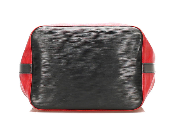 ルイ ヴィトン エピ プチノエ M44172  レッド ブラック レザー 肩掛け ショルダーバッグ レディース LOUIS VUITTON 中古
