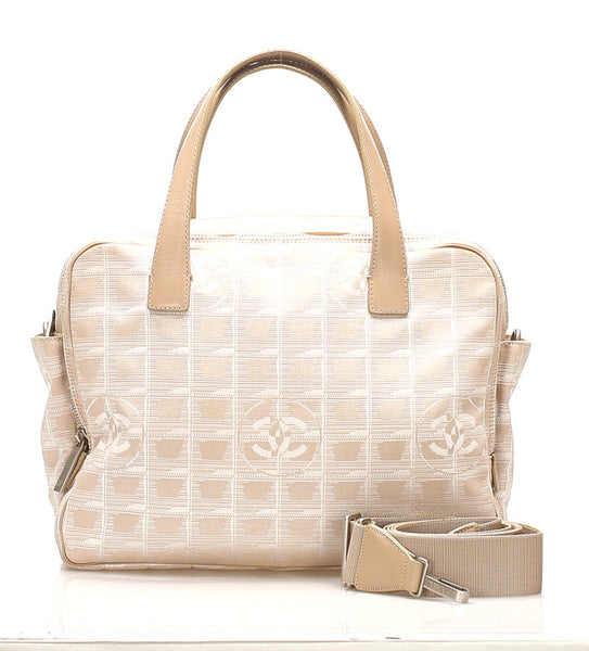 シャネル ニュートラベル ナイロン レザー ショルダーバッグ レディース CHANEL 中古