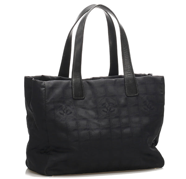 シャネル ニュートラベルライン 8番台 ブラック 黒 ナイロン レザー トートバッグ レディース CHANEL 中古