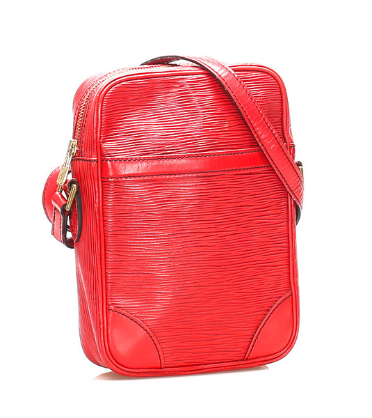 ルイ ヴィトン エピ ダヌーブ M45637 レッド 赤 レザー ショルダーバッグ ユニセックス LOUIS VUITTON 中古