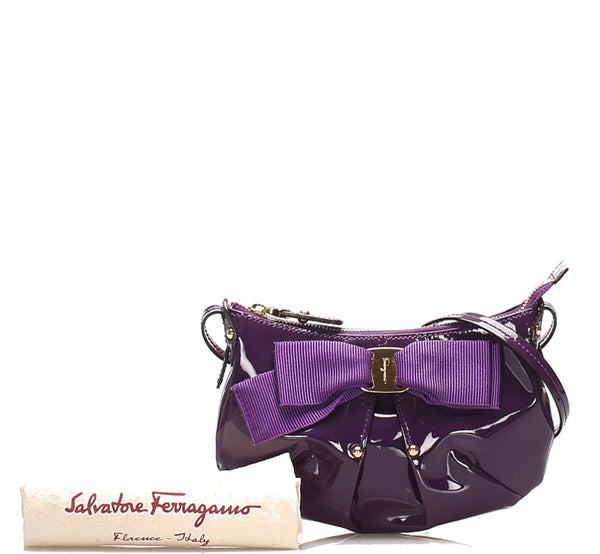 サルヴァトーレフェラガモ ヴァラリボン EZ-21 B642 パープル エナメル 肩掛け ショルダーバッグ レディース Salvatore Ferragamo 【中古】