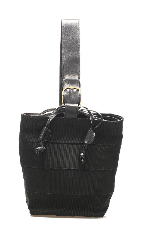 サルヴァトーレフェラガモ ティアード AU-214236 ブラック キャンバス レザー 肩掛け ショルダーバッグ レディース Salvatore Ferragamo 中古