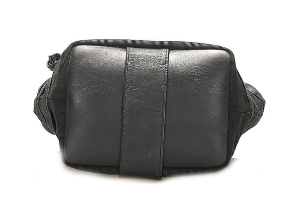 サルヴァトーレフェラガモ ティアード AU-214236 ブラック キャンバス レザー 肩掛け ショルダーバッグ レディース Salvatore Ferragamo 中古