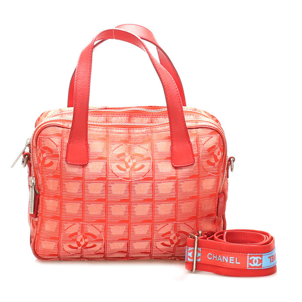 シャネル ニュートラベル レッド ナイロン レザー ショルダーバッグ レディース CHANEL 中古