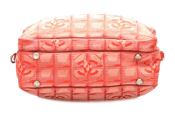 シャネル ニュートラベル レッド ナイロン レザー ショルダーバッグ レディース CHANEL 中古