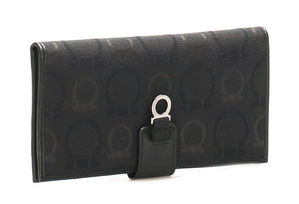 サルヴァトーレフェラガモ ガンチーニ ブラック キャンバス レザー 長財布 ユニセックス Salvatore Ferragamo 中古