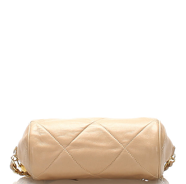 シャネル ココマーク ベージュ ラムスキン 肩掛け ショルダーバッグ レディース CHANEL 中古