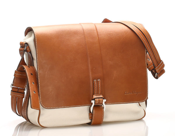 サルヴァトーレフェラガモ ガンチーニ GO-249299 ホワイト ブラウン キャンバス レザー ショルダーバッグ ユニセックス Salvatore Ferragamo 中古