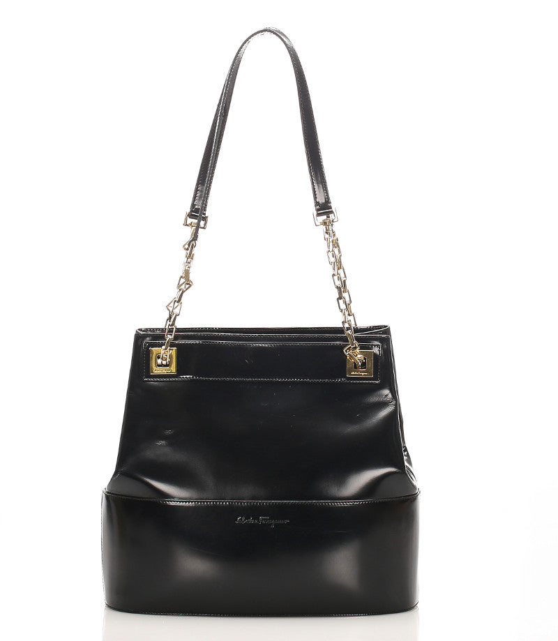 サルヴァトーレフェラガモ AU-21-1891 ブラック パテントレザー チェーン ショルダーバッグ レディース Salvatore Ferragamo 中古