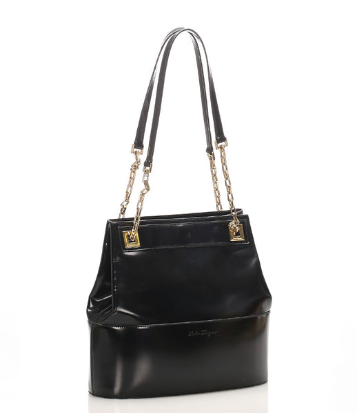 サルヴァトーレフェラガモ AU-21-1891 ブラック パテントレザー チェーン ショルダーバッグ レディース Salvatore Ferragamo 中古