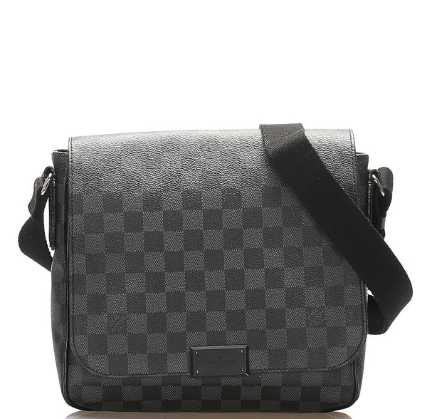 ルイ ヴィトン ダミエグラフィット ディストリクト N41028 グレー PVC レザー 斜め掛け ショルダーバッグ メンズ LOUIS VUITTON 中古