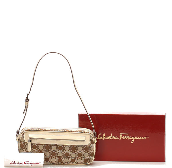 サルヴァトーレフェラガモ ガンチーニ AU-21 3323 ベージュ ブラウン キャンバス レザー ショルダーバッグ レディース Salvatore Ferragamo 中古