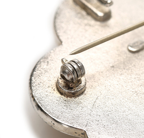 シャネル 98 P シルバー メタル ブローチ レディース CHANEL 中古