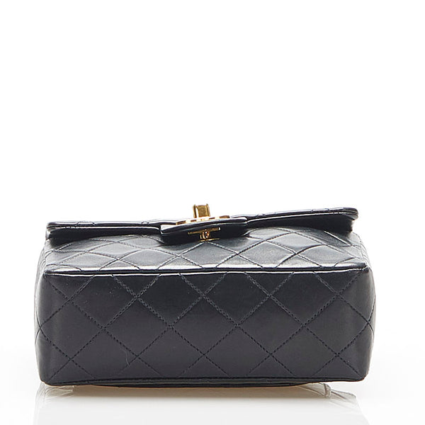 シャネル ミニマトラッセ ブラック ラムスキン チェーン ショルダーバッグ レディース CHANEL 中古