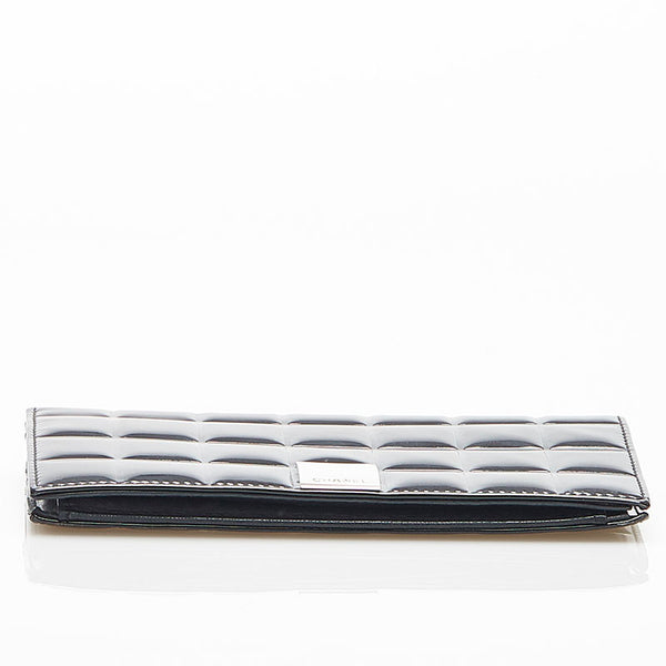 シャネル チョコバー ブラック パテントレザー 長財布 レディース CHANEL 中古