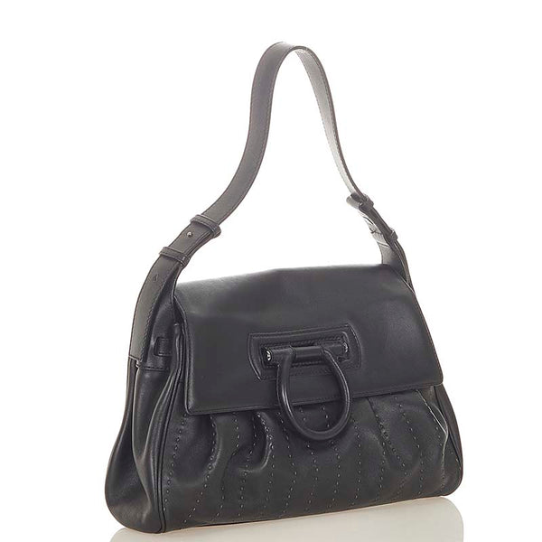 サルヴァトーレフェラガモ ガンチーニ BW-21 4845 ブラック レザー 肩掛け ショルダーバッグ レディース Salvatore Ferragamo 【中古】