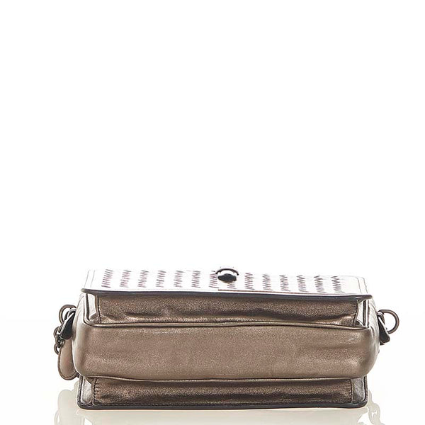 ボッテガヴェネタ イントレチャート メタリックカーキ シルバー  レザー ショルダーバッグ レディース BOTTEGAVENETA 【中古】