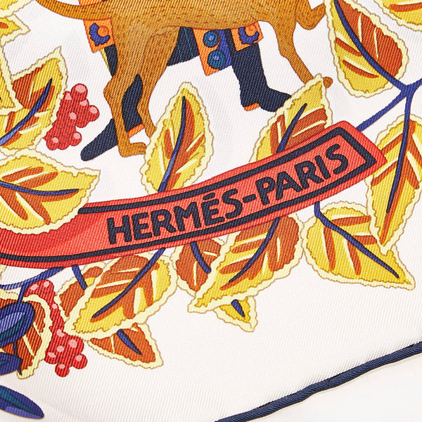 エルメス カレ90 La Promenade de Platon プラトンの逍遥 スカーフ ホワイト ネイビー シルク レディース HERMES 【中古】