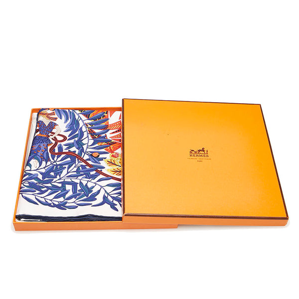 エルメス カレ90 La Promenade de Platon プラトンの逍遥 スカーフ ホワイト ネイビー シルク レディース HERMES 【中古】