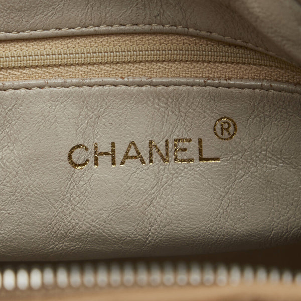 シャネル トリプルココマーク ココボール 斜め掛け ショルダーバッグ  ベージュ キャビアスキン レディース CHANEL 【中古】