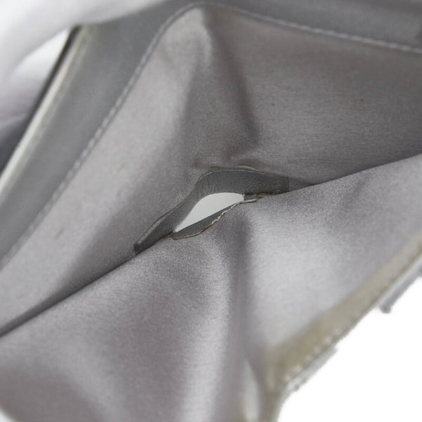 シャネル カメリア ココマーク 二つ折り財布 ブラック レザー レディース CHANEL 【中古】