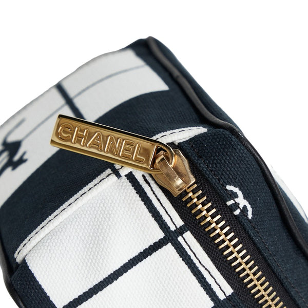 シャネル ウィンドウズライン ポーチ コスメポーチ ブラック キャンバス レディース CHANEL 【中古】