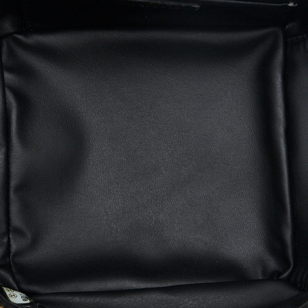 シャネル ウィンドウズライン ポーチ コスメポーチ ブラック キャンバス レディース CHANEL 【中古】