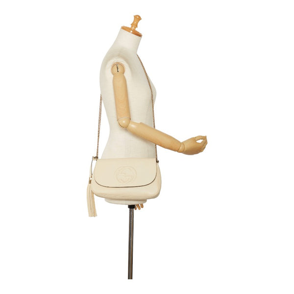 グッチ インターロッキングG ソーホー タッセル 斜め掛け チェーン ショルダーバック 536224 ホワイト レザー レディース GUCCI 【中古】