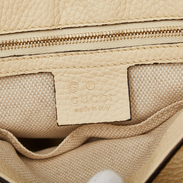 グッチ インターロッキングG ソーホー タッセル 斜め掛け チェーン ショルダーバック 536224 ホワイト レザー レディース GUCCI 【中古】